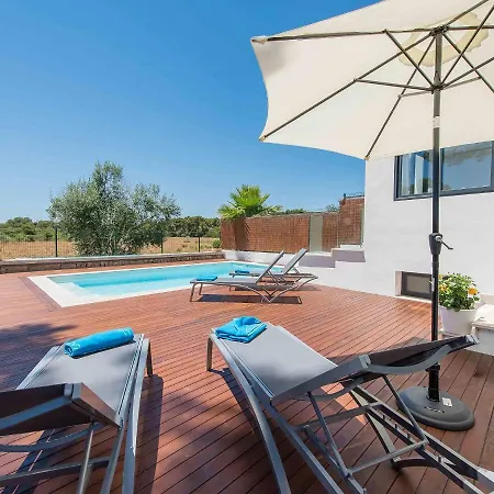 Marianne By Interhome