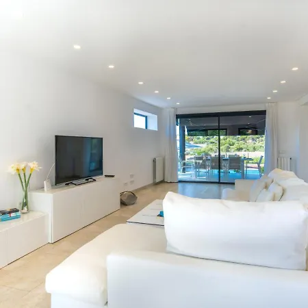 Marianne By Interhome *